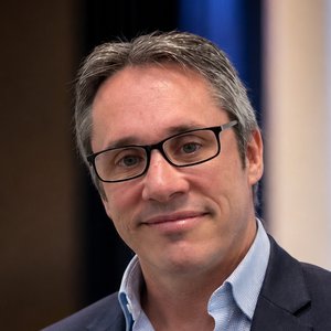 Dan Hill